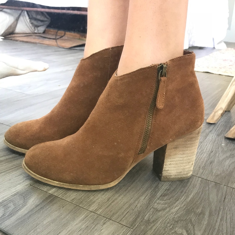 Tan suede zip up booties from Urban Outfitters